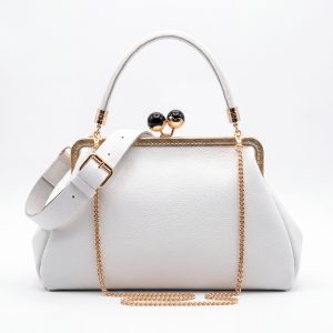 Pristine White Pebbled Leather Vintage Frame Handbag